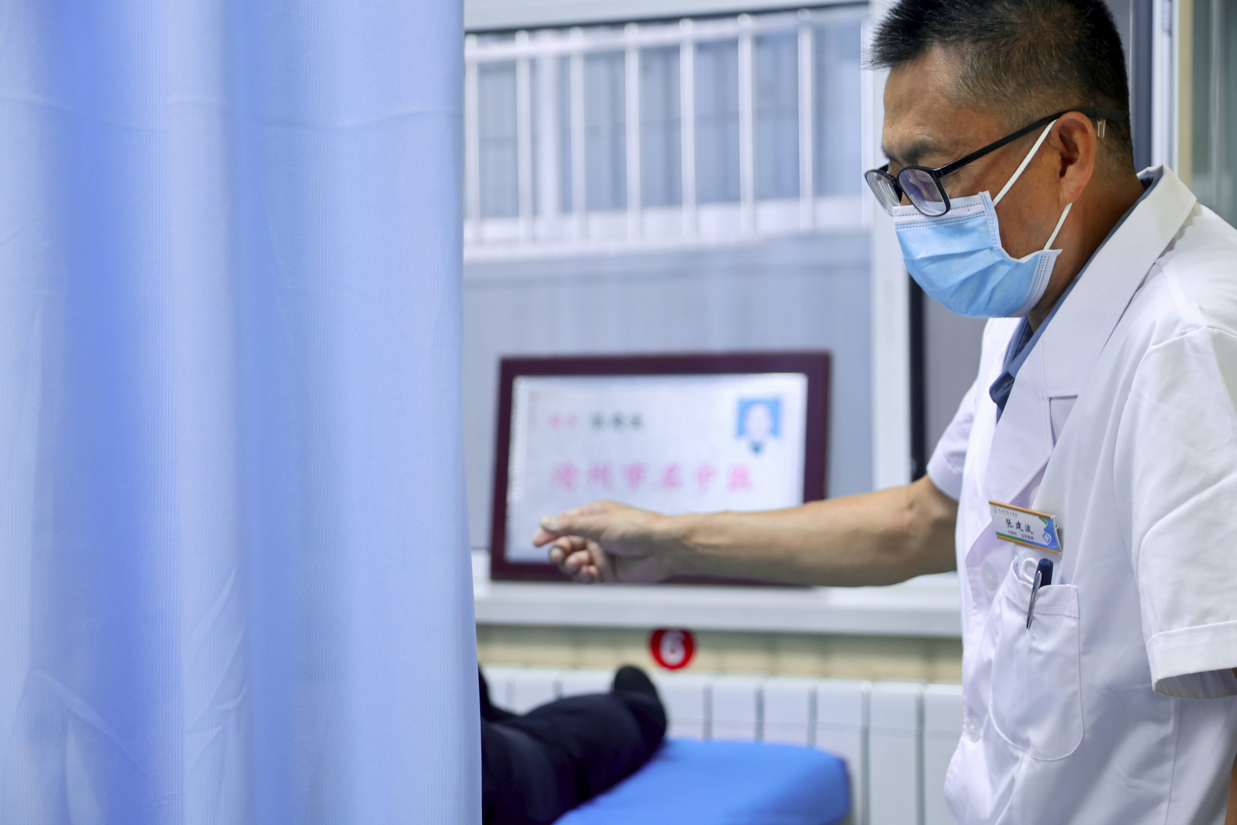 【组图】河北沧州:“名中医工作室”为群众送来优质中医医疗服务