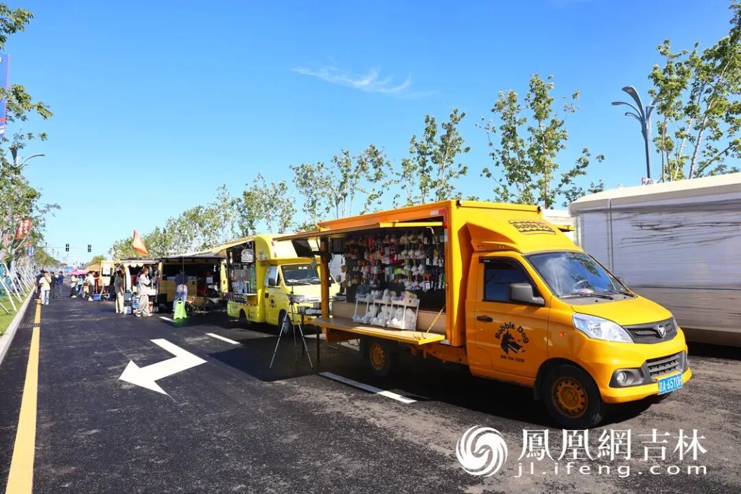 图集｜与航博城同框，长春蓝天公园开园