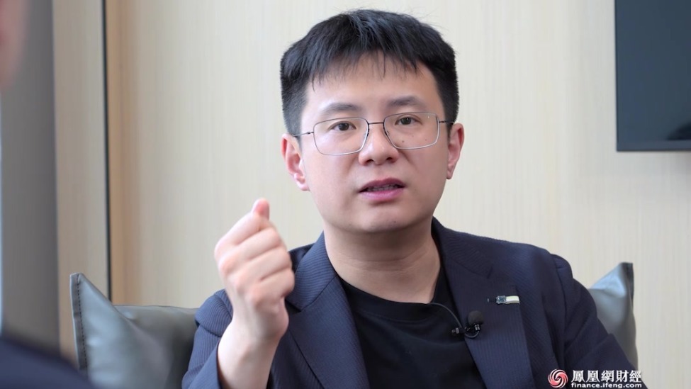 北大教授王鹤:出国留学的必要性在下降,DeepSeek创立人员一半来自北大,中国有培养顶尖人才的能力_凤凰网财经_凤凰网