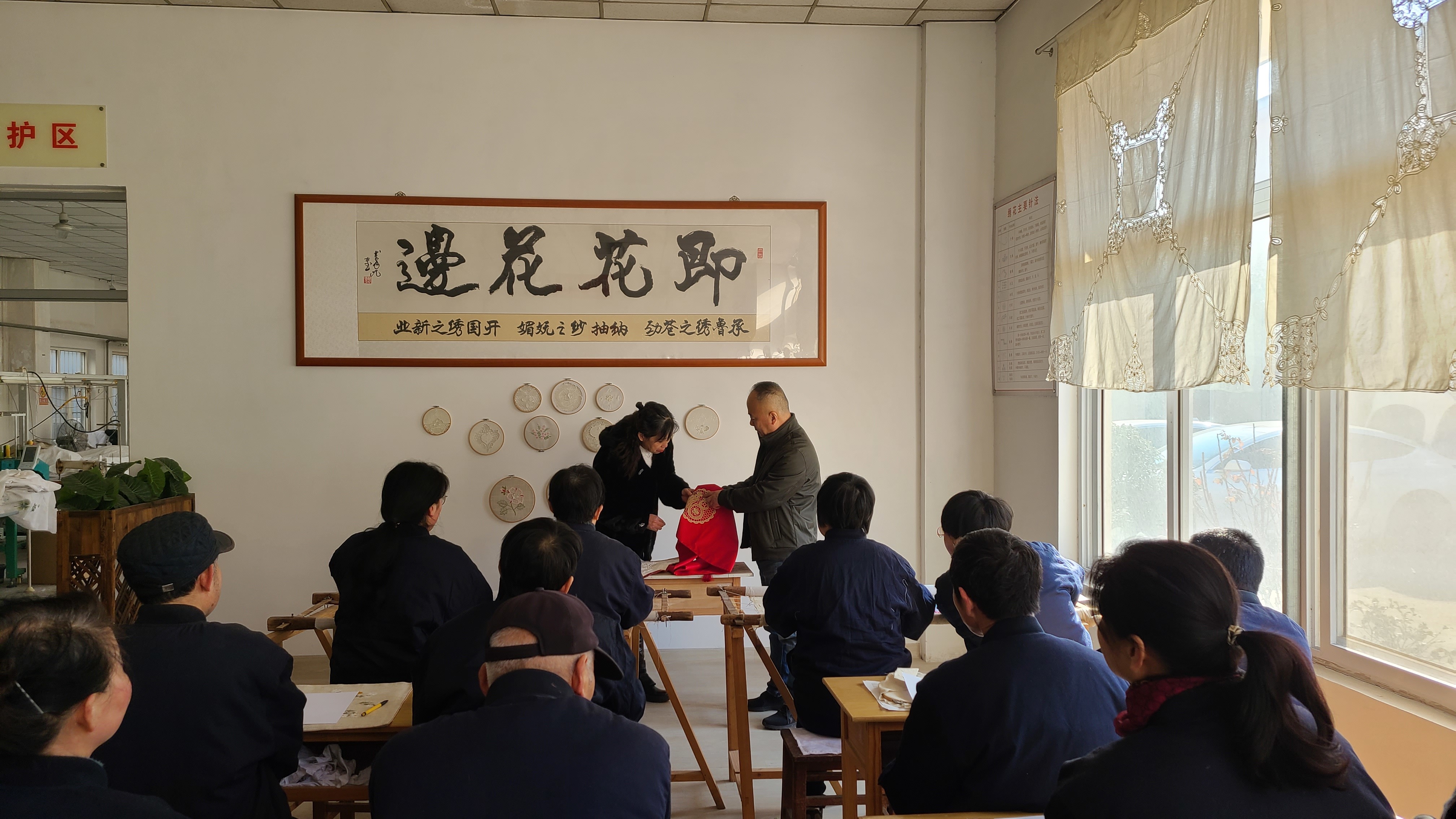 青岛乡里乡亲|鲁绣即墨花边王军:鲁绣文脉连古今,花边活脉传薪火