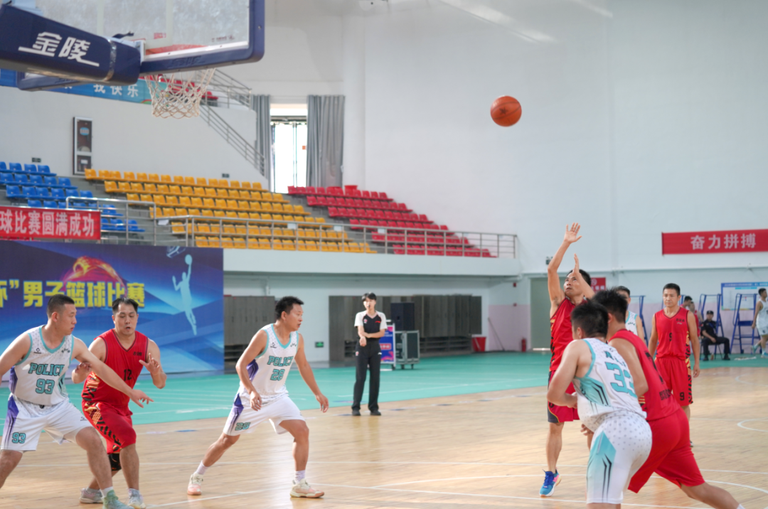 吉安第二届“警协杯”男子篮球比赛正式开赛