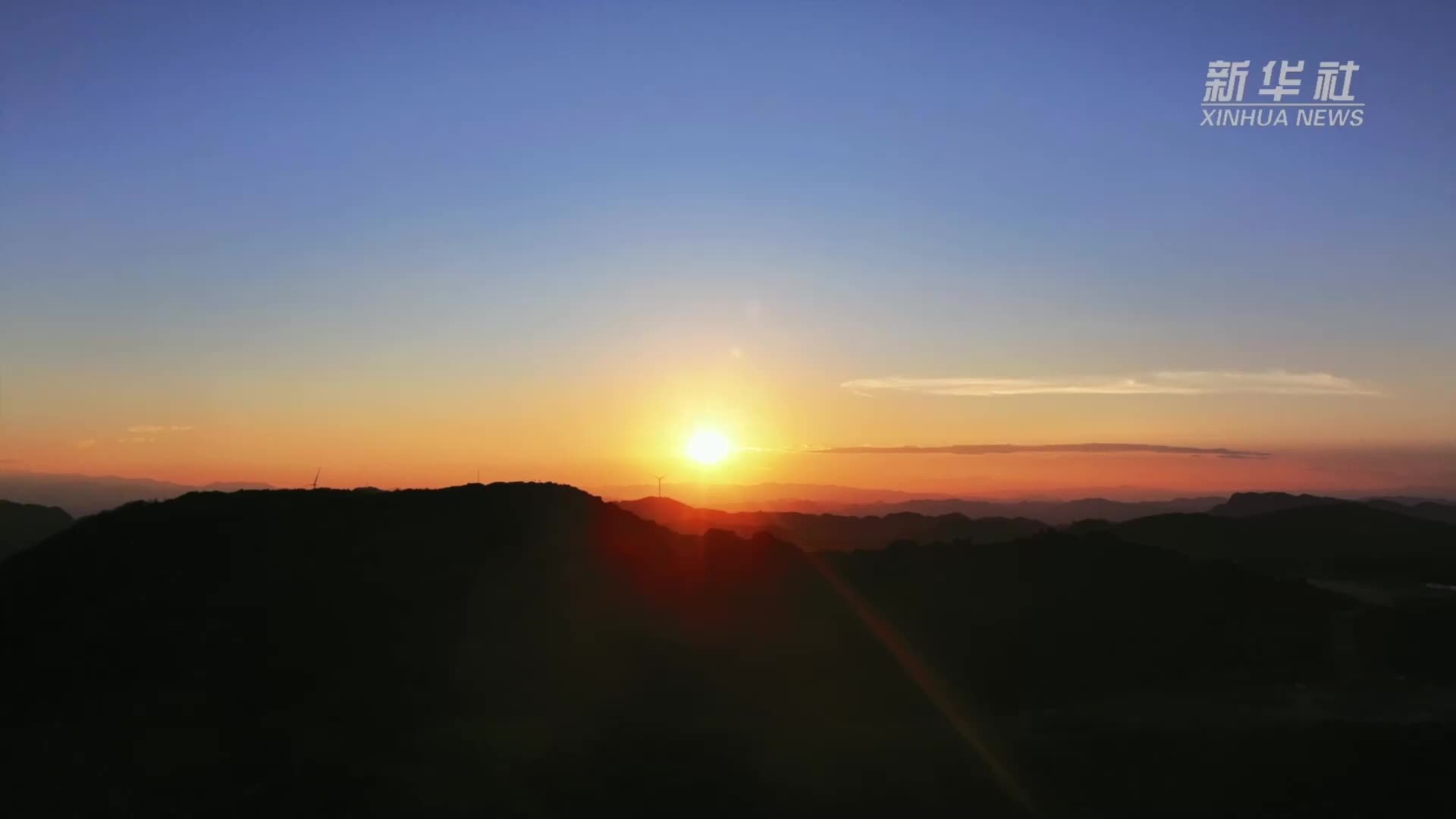 贵州腊尔山红石林：亿年丹霞铸就壮美地质景观