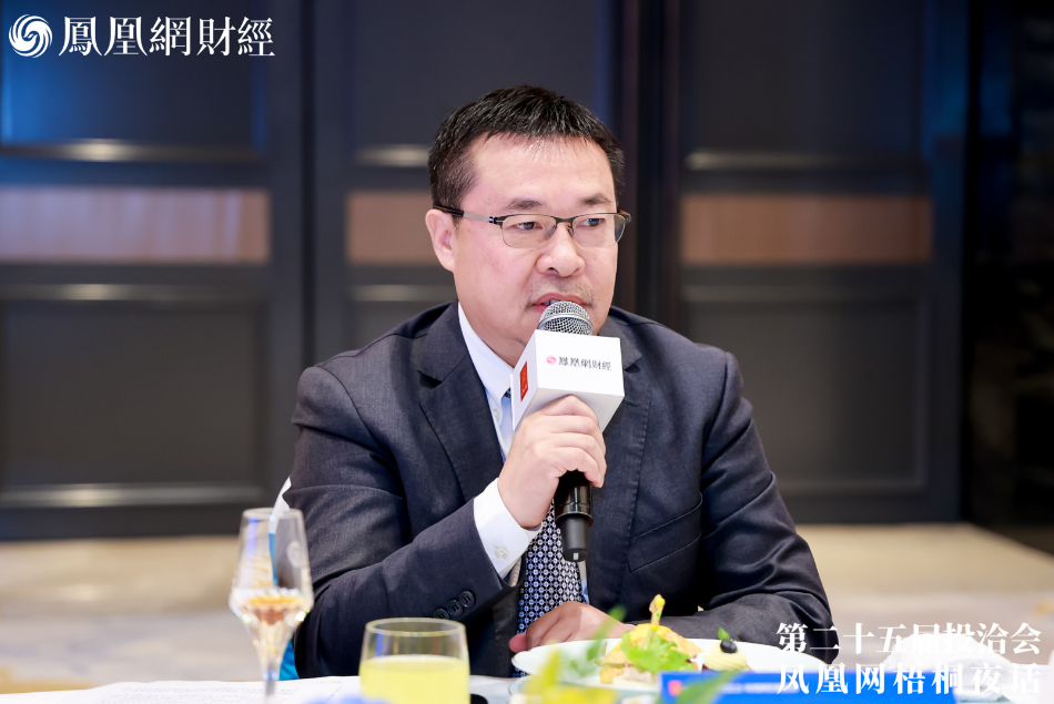 邹明 凤凰卫视编委,凤凰网副总裁、资深总编辑