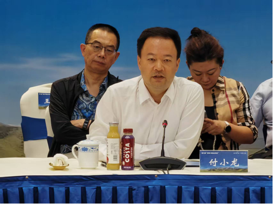 武都区委副书记、区长付小龙在第八届“甘肃&middot;祁连山论坛”圆桌会上发言