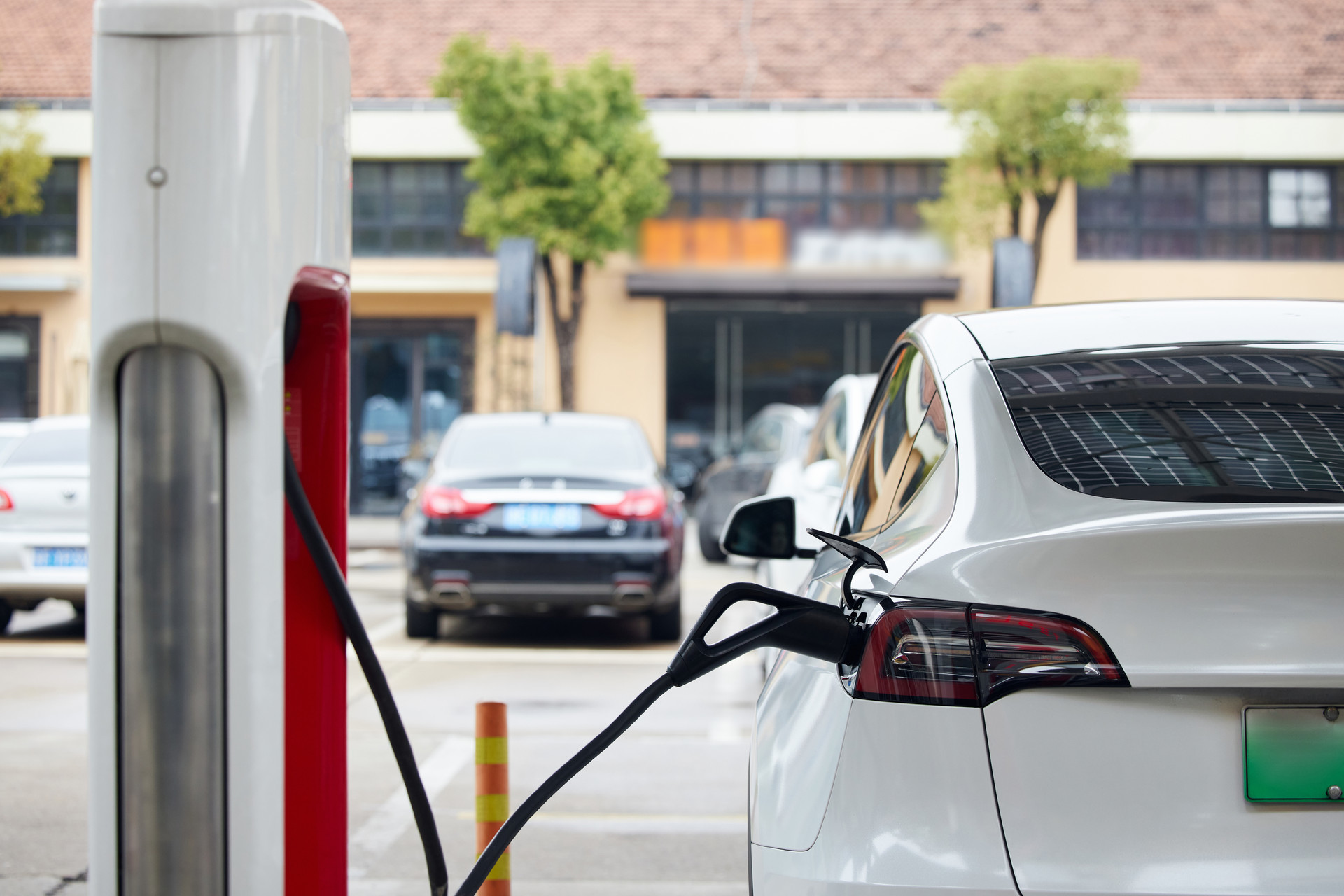 助力绿色交通体系构建 平度加快全域充电网络扩展步伐