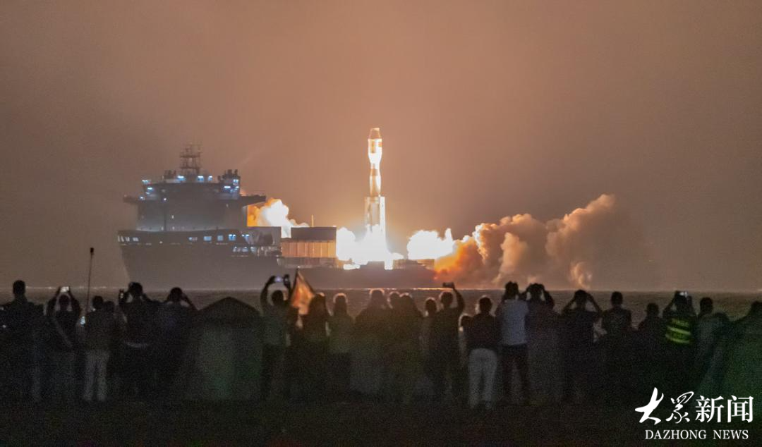 9月9日凌晨,在山东日照海域,捷龙三号遥七运载火箭发射。