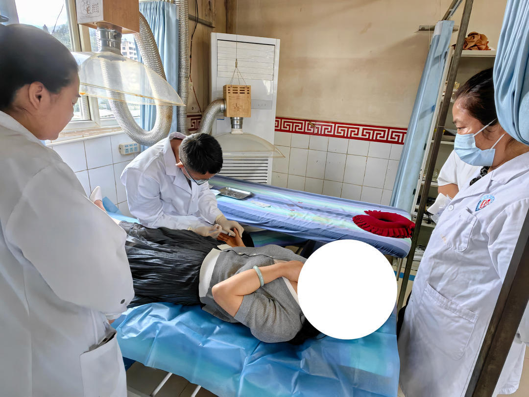 北仑中医“小针刀”显奇效,东西部协作解美姑患者病痛凤凰网宁波_凤凰网