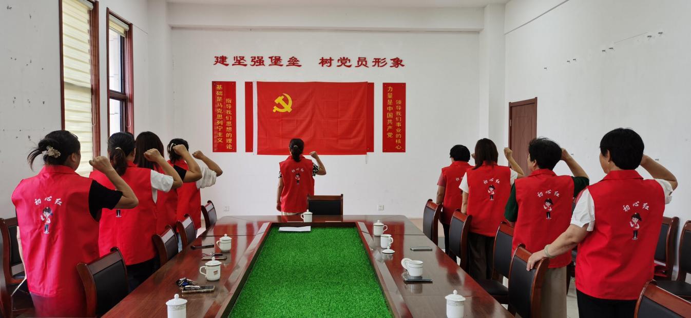 青岛乡里乡亲|松山村吹起文明新风!张小花巾帼志愿服务队点亮乡村“善治密码”