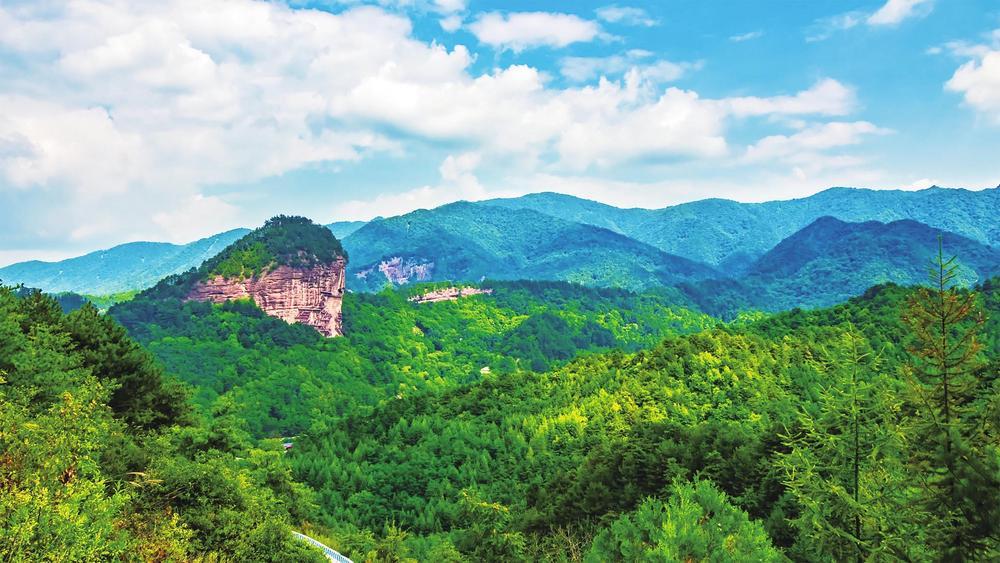 天水市麦积山　新甘肃&middot;甘肃经济日报记者　张文都　摄