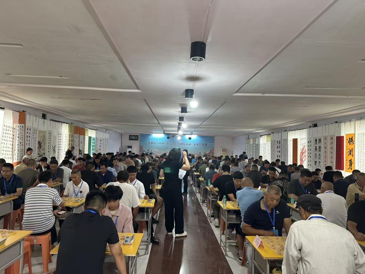 宁晋县换马店镇举办“冀农乐”2025年宁晋县“柳歧瑞杯”象棋公开赛