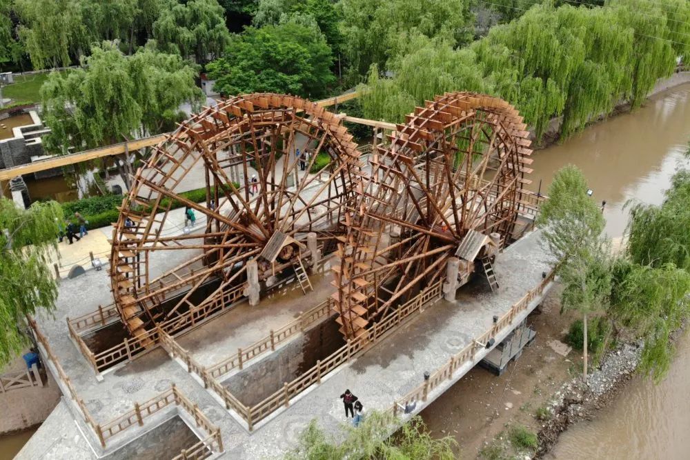 这是在兰州水车博览园拍摄的黄河水车 图源:新华社