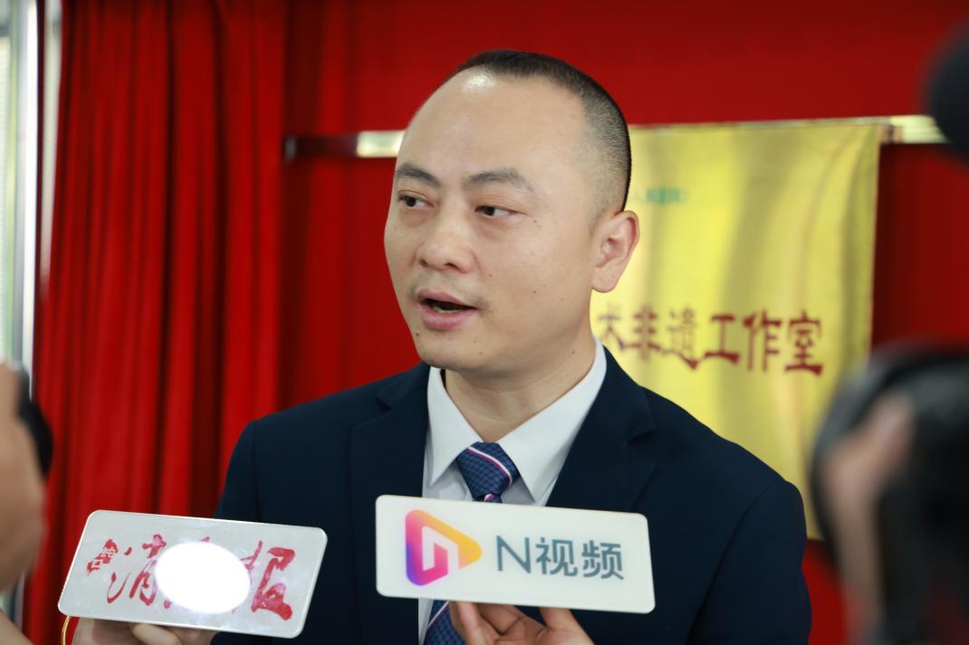 南山区卫健局党组成员、南科大医院党委书记李博接受采访