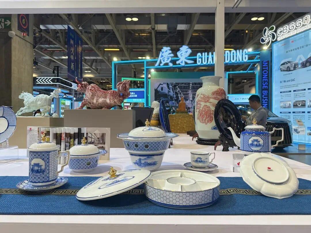 双区联动再启新程：景德镇陶瓷企业闪耀澳门高品会