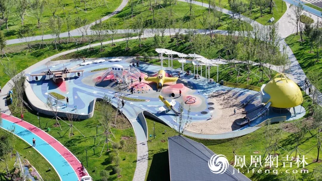 图集｜与航博城同框，长春蓝天公园开园