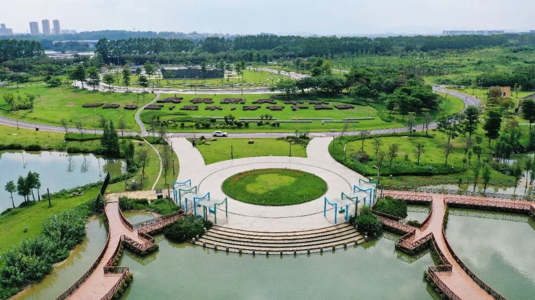 乐平镇大同湖宠物友好公园是三水区打造的五个宠物友好公园之一