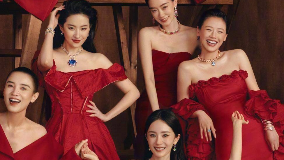 气愤！金九女星争艳！刘亦菲扬眉吐气，迪丽热巴辛芷蕾却太寒酸！封面图