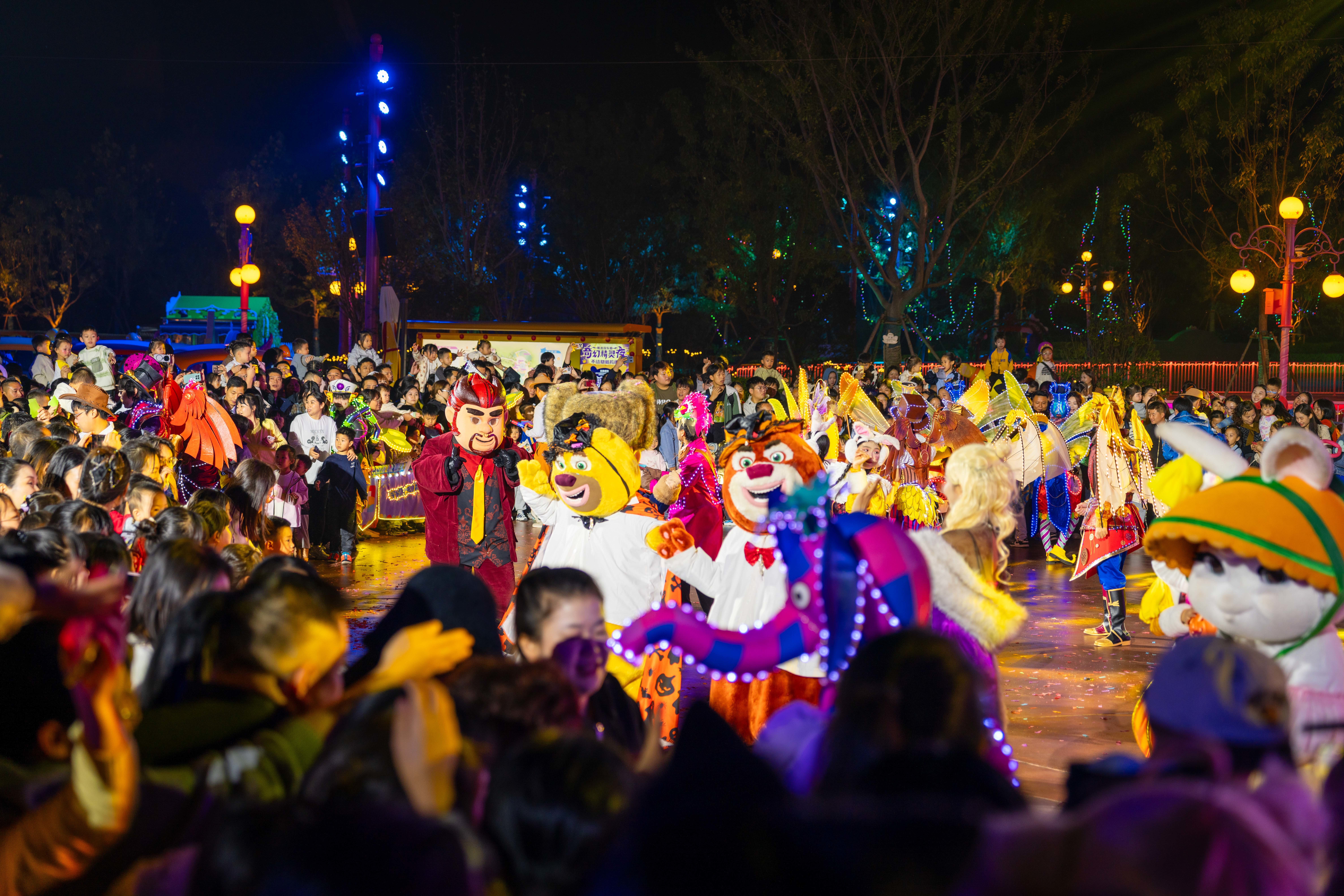 童话照进现实！在洪泽湖畔玩转“熊出没”