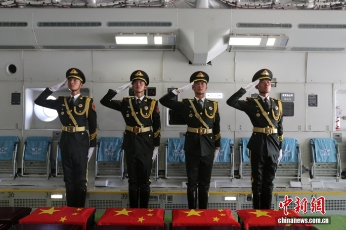 第十二批在韩中国人民志愿军烈士遗骸迎回仪式在沈阳举行