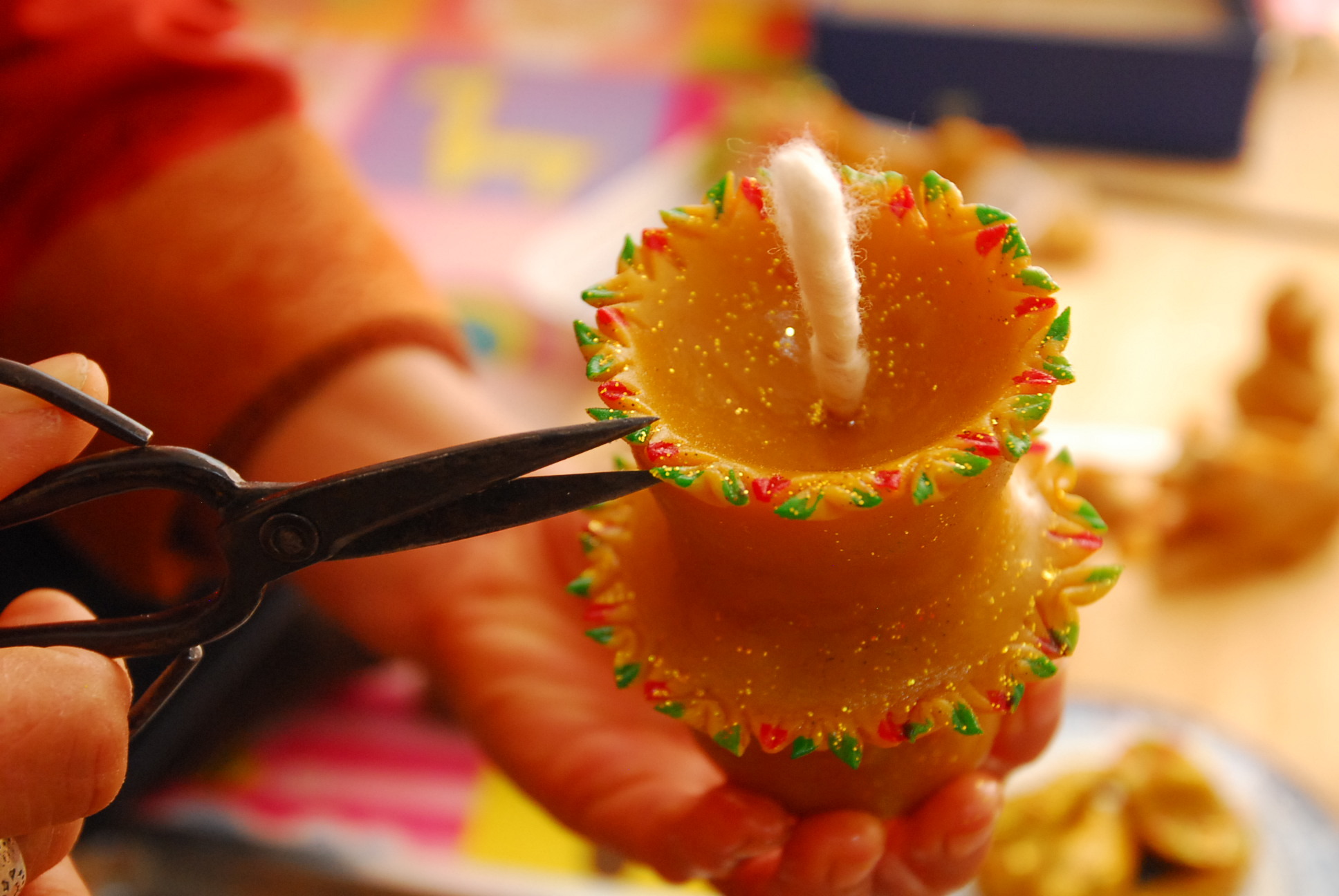 青岛乡里乡亲|指尖灯火照百年:豆面灯传承人宋玉芳的坚守与传承