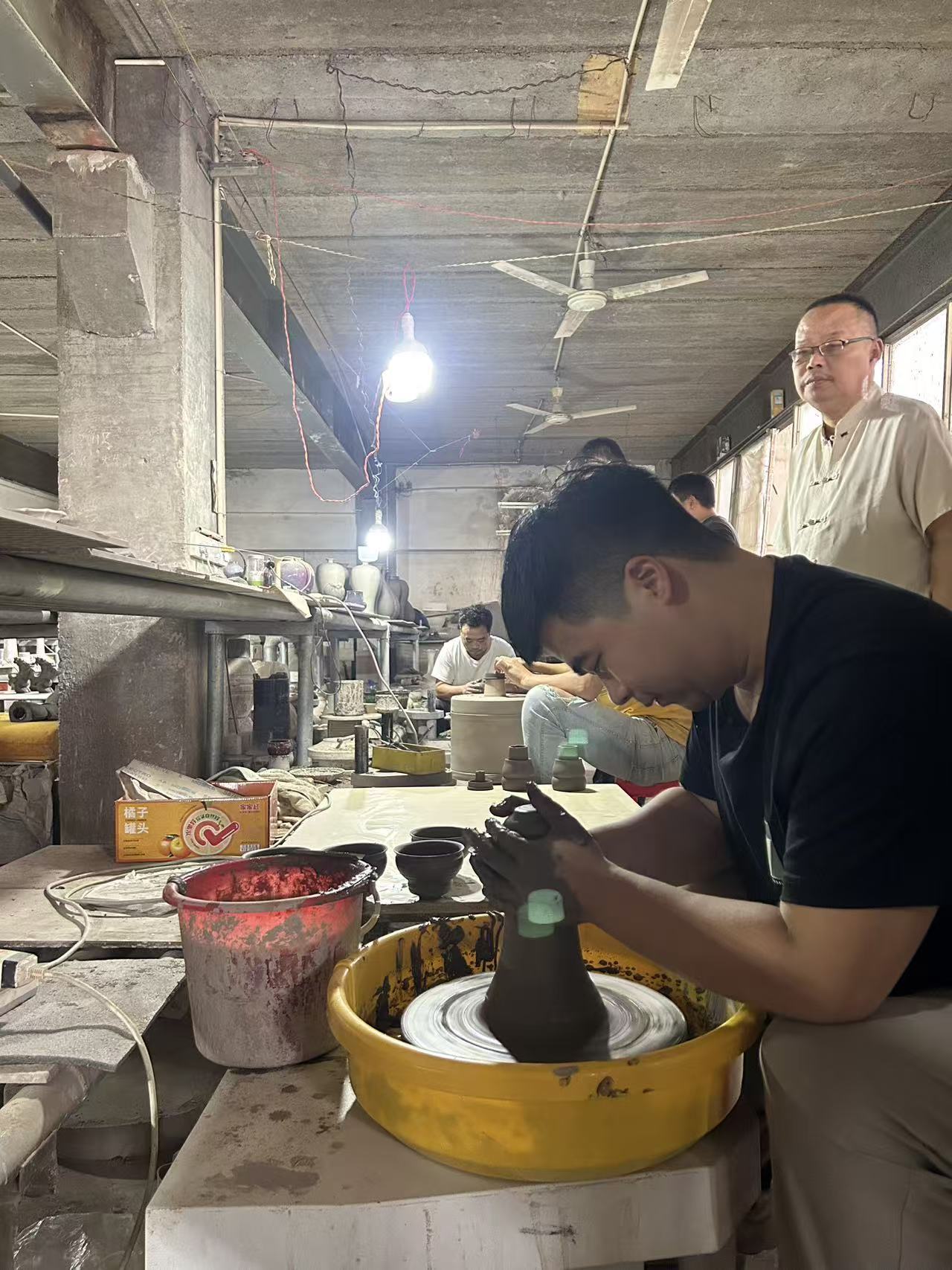 探鈞瓷風華，觀產業創新 國內主流媒體走進禹州開啟文化采風