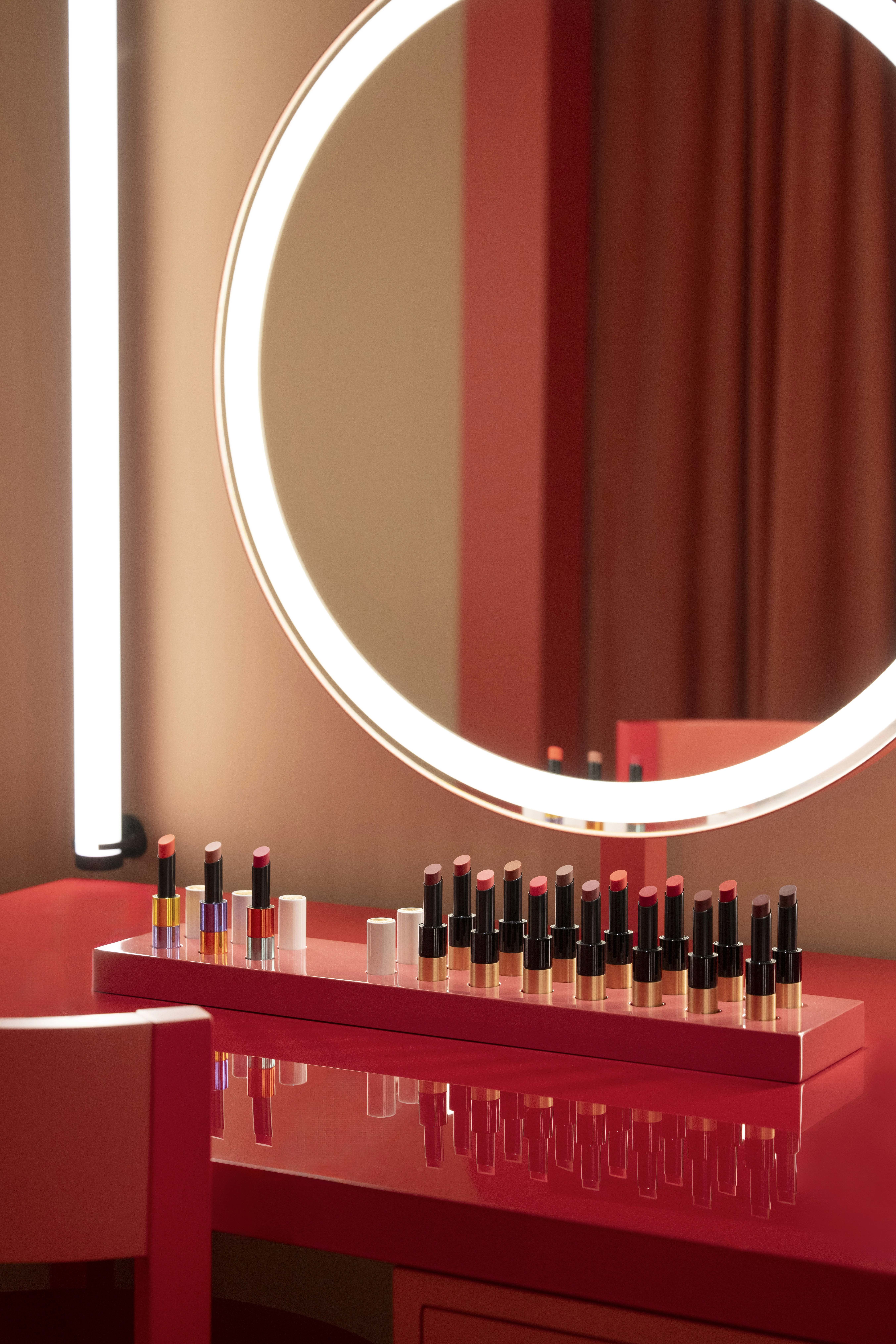爱马仕全新美妆作品Rouge Brillant Silky丝润晶透唇膏发布