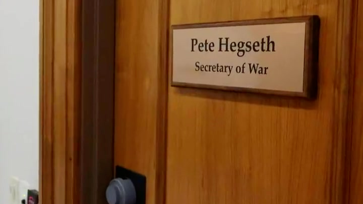 把国防部改成“战争部”，特朗普：战争部听起来更有力
