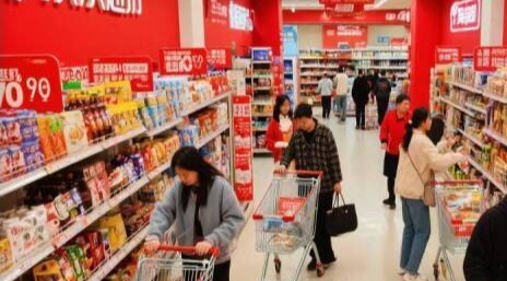 互联网大厂们，为何纷纷扑向“穷鬼超市”？