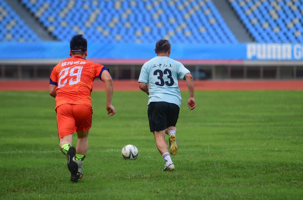 沧州：足球友谊赛超“燃”