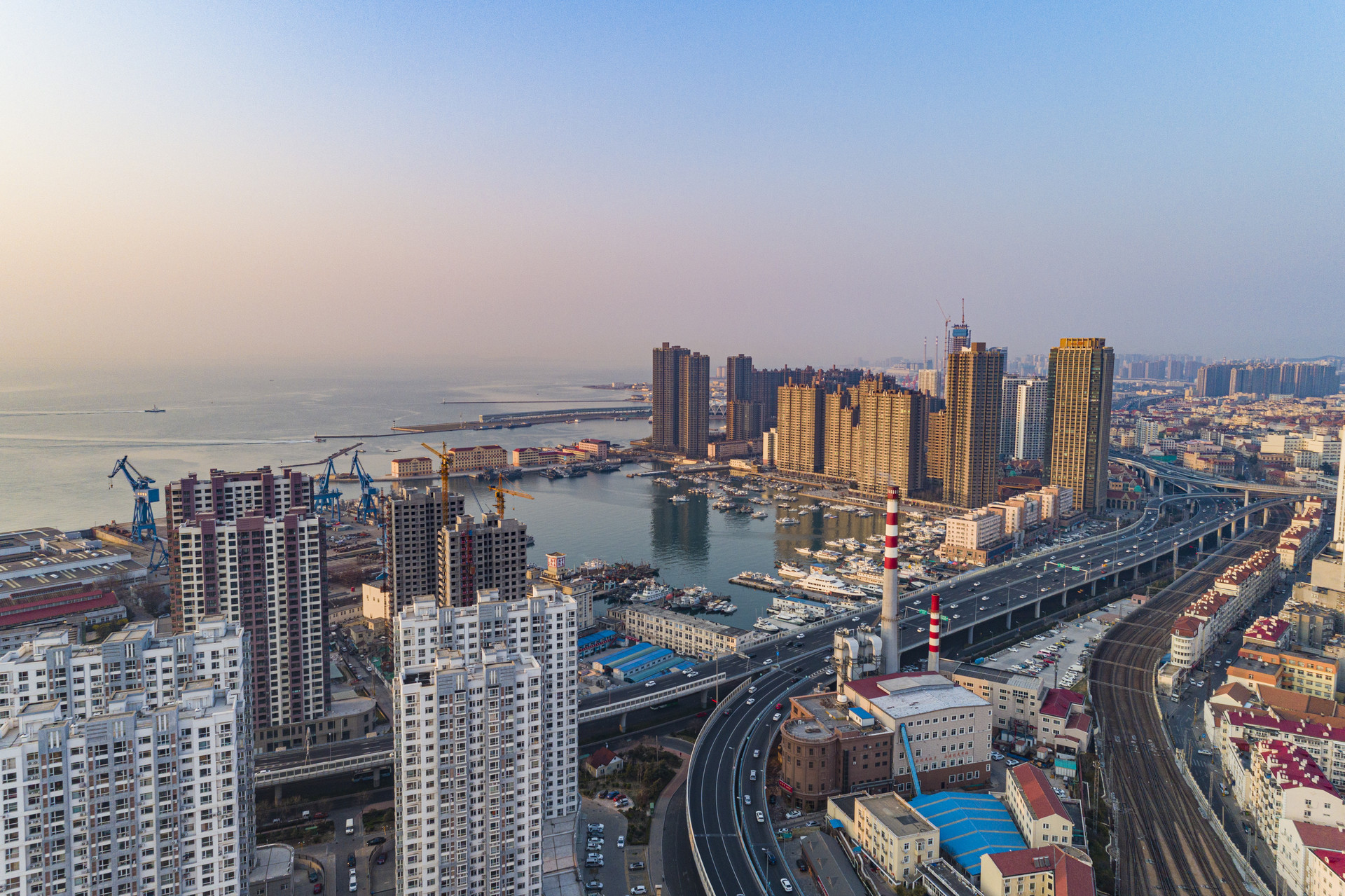 深化海洋旅游布局 青岛打造小港湾休闲海钓基地项目