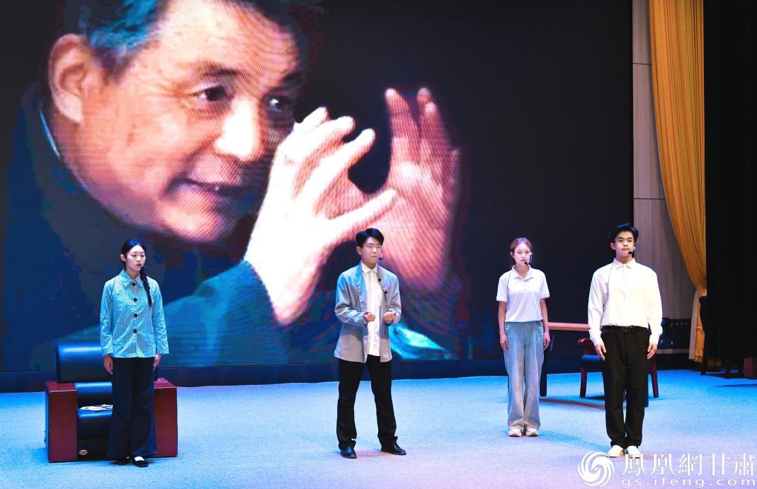 兰州理工大学学生自编自演的情景剧《邓稼先》，激励青年在数字时代勇担网络强国使命。