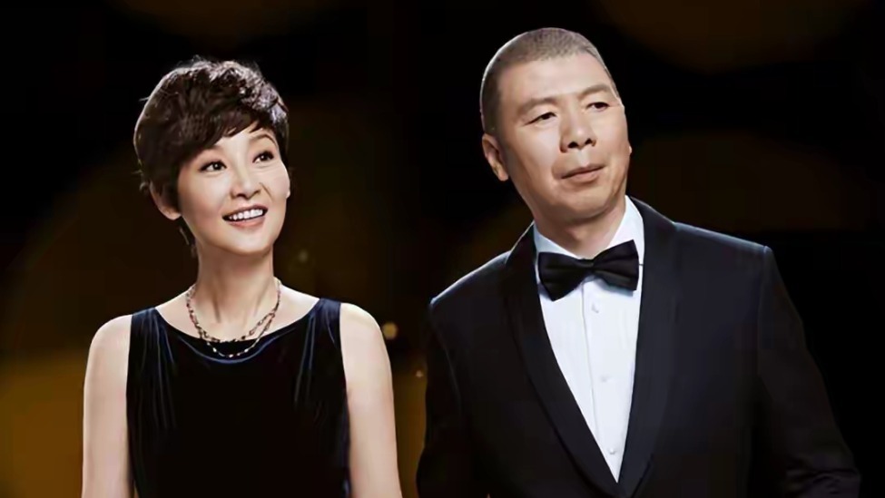 58岁徐帆正面回应离婚传闻，四个字堵住了所有人的嘴封面图