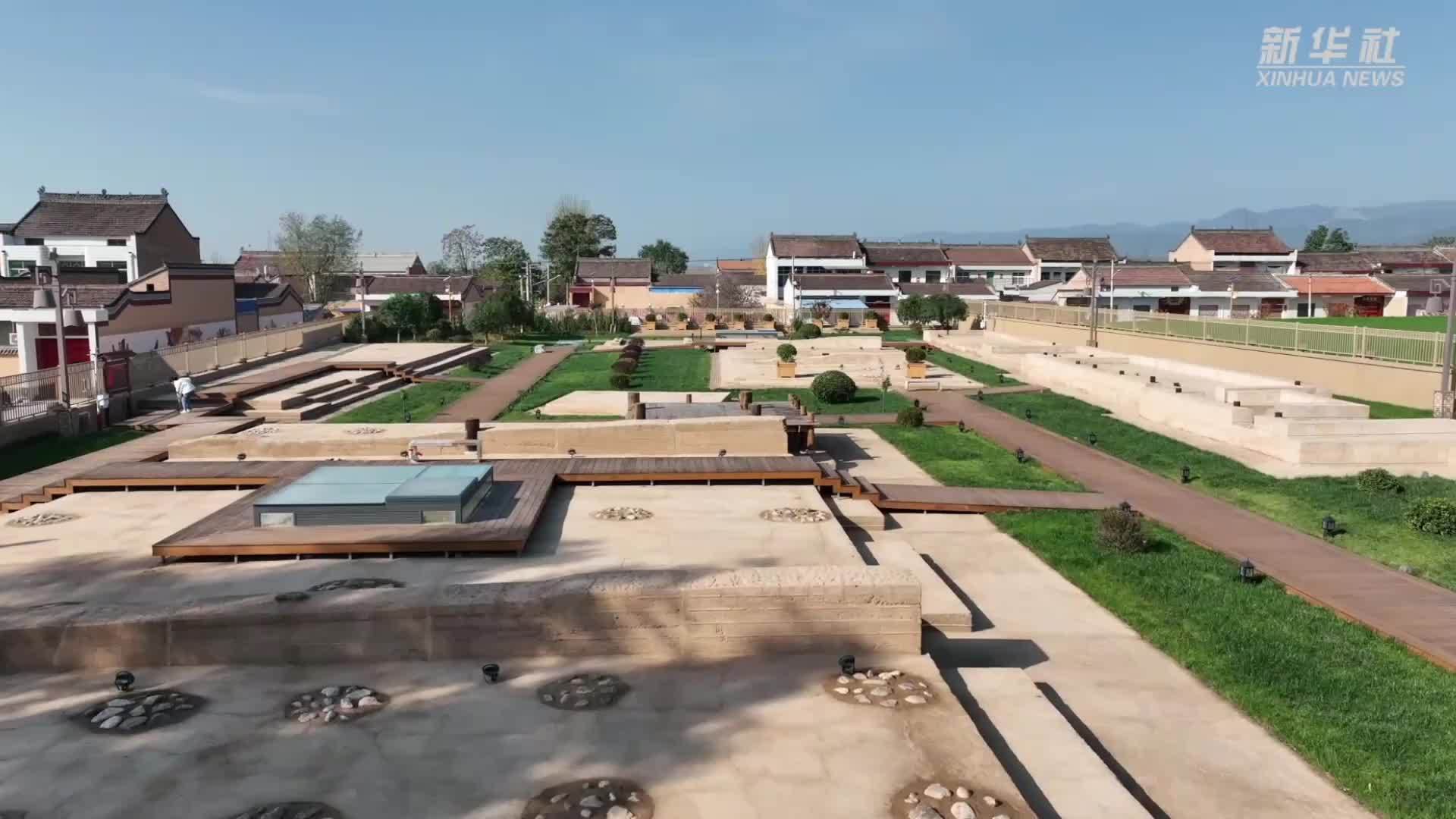 陕西周原遗址发现带有“美亭”字样的陶盂