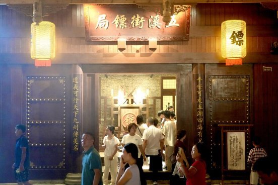 00b227401714274c384e978341172f35_