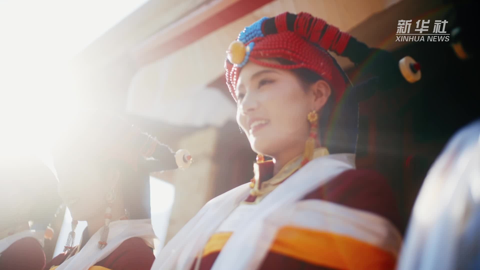 心向纯粹！丁真《寻真之地》热播，穿越甘孜记录真实相遇