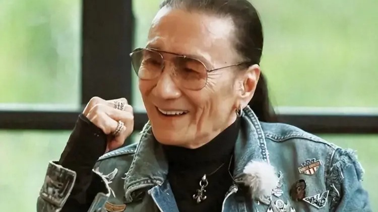 89岁谢贤“晚节不保”！因过分“宠爱”张柏芝，被质疑是三胎生父封面图