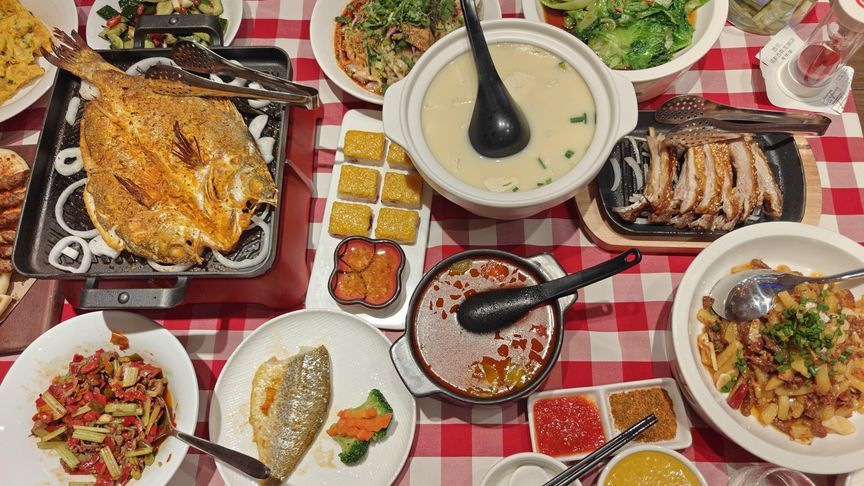 花663去西贝吃“罗永浩套餐”，菜端上来我愣住了……