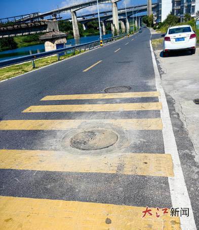 修复后的井盖。 (上饶高铁经济试验区灵溪街道办事处供图)