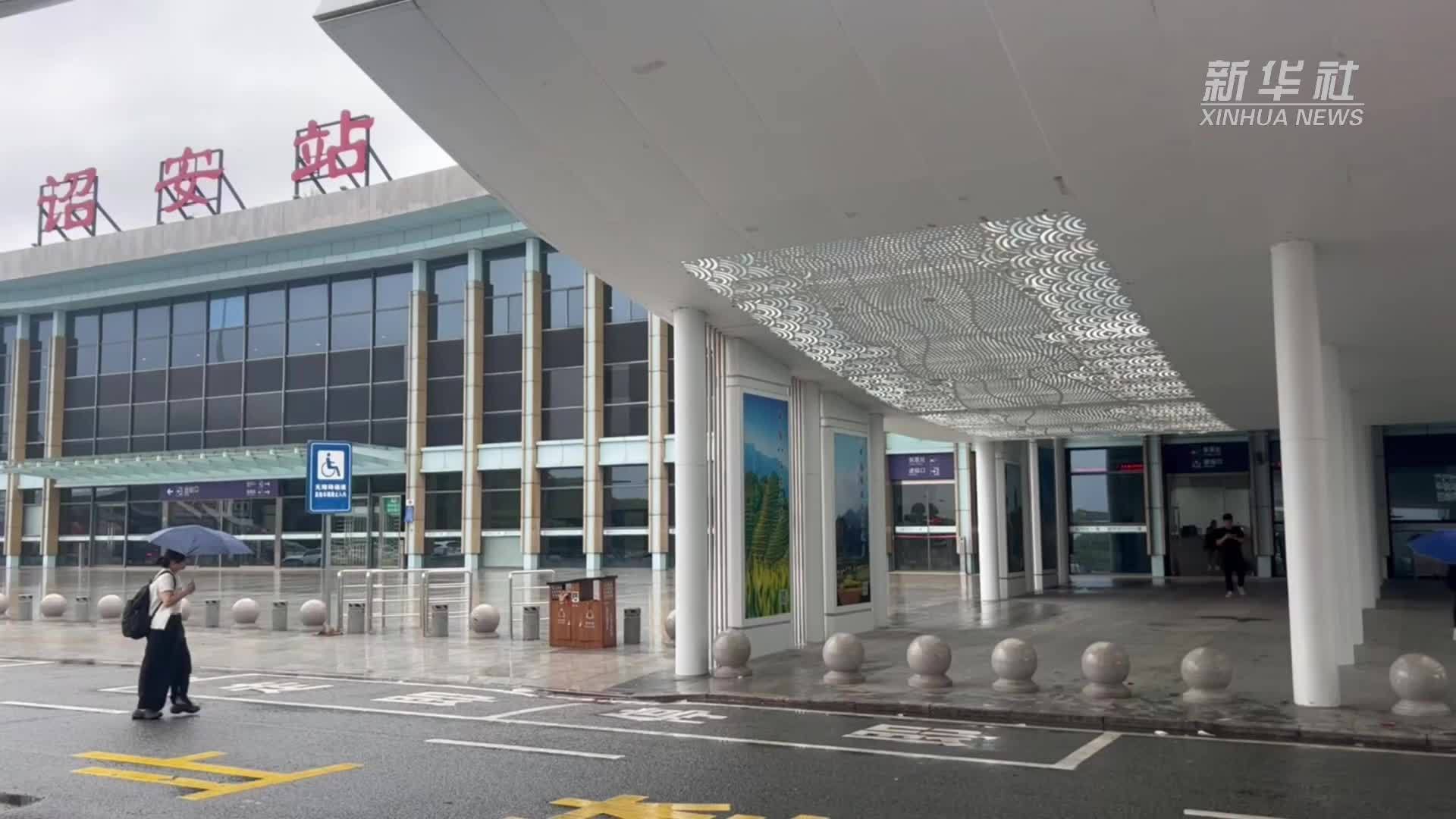 受台风“米娜”影响 闽赣两省部分旅客列车停运