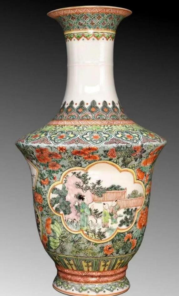 图5 欧阳光古彩六斗方“人物、翎禽”宽肩长颈鱼篓瓶