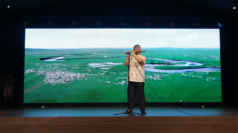 曹晓磊老师竹笛表演《牧民新歌》