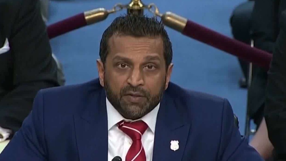 帕特尔被批“史上最具党派色彩”FBI局长