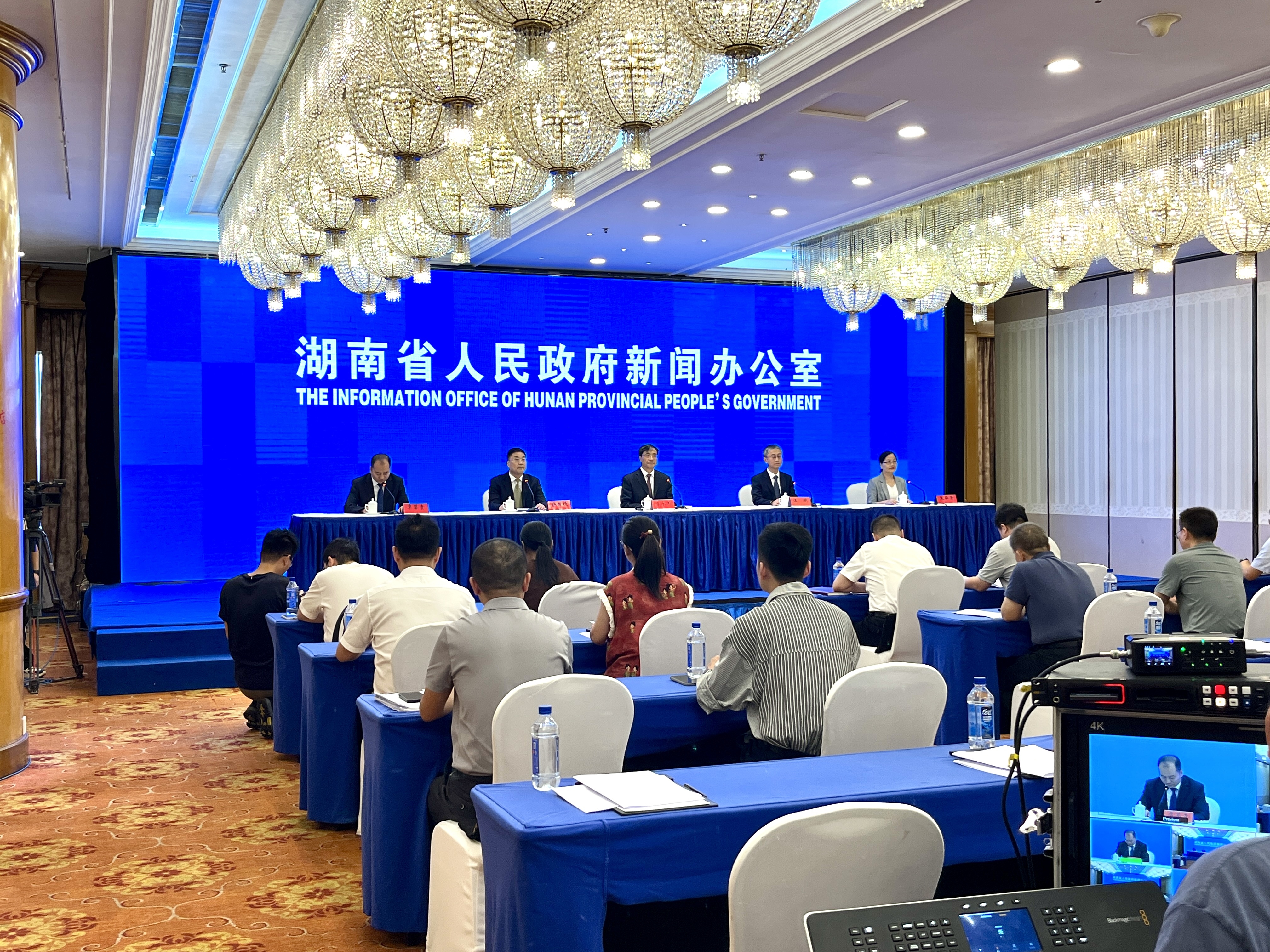 湖南启动 “智汇潇湘 才聚湖南” 行动 7城专场招聘引高校毕业生留湘来湘