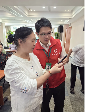 农行深圳光明支行：银龄相聚学消保 农情服务暖人心