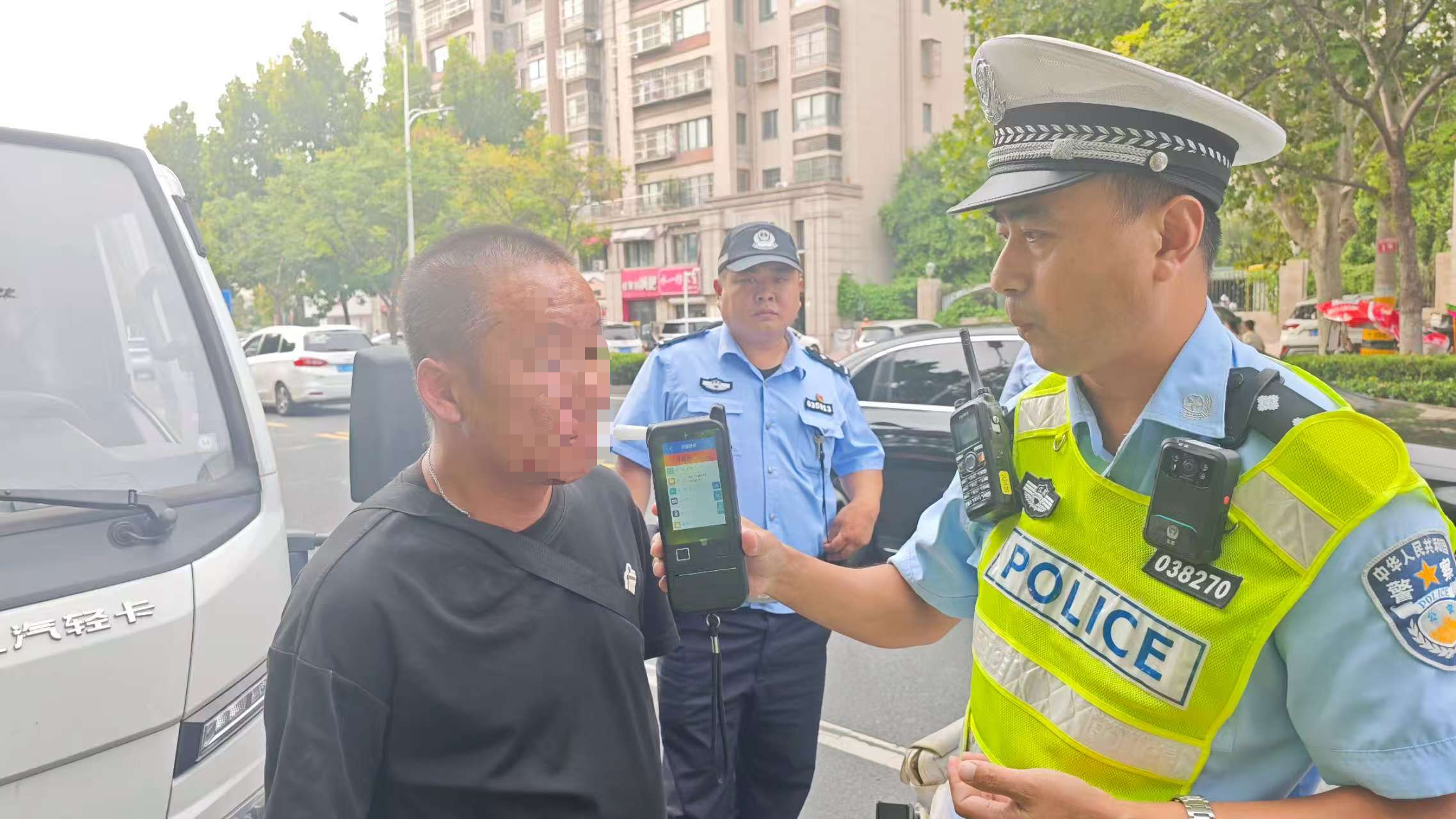 男子吵架赌气酒后驾驶 前妻苦劝不听义愤报警