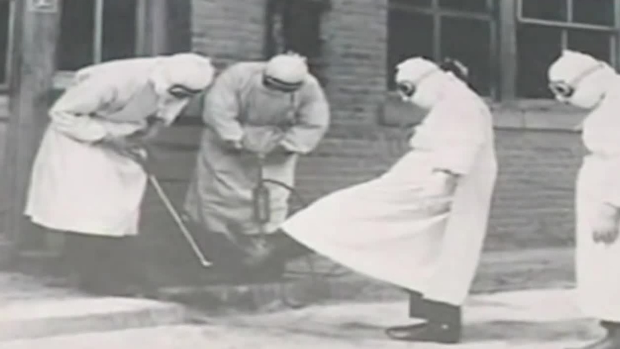 打针、灭鼠、建立隔离医院并焚烧尸体，德国医生带队与细菌战艰难对抗