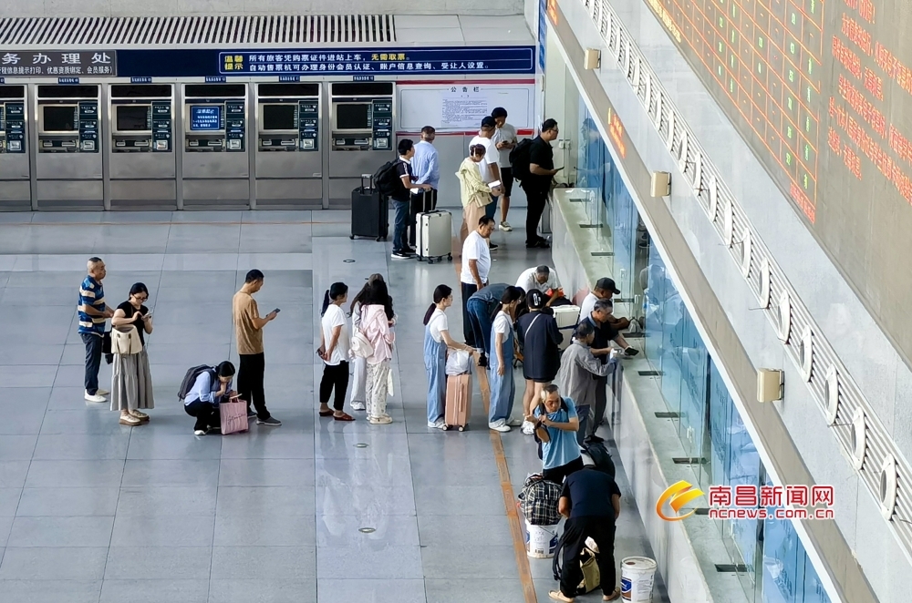 国庆中秋假期火车票开售（图）