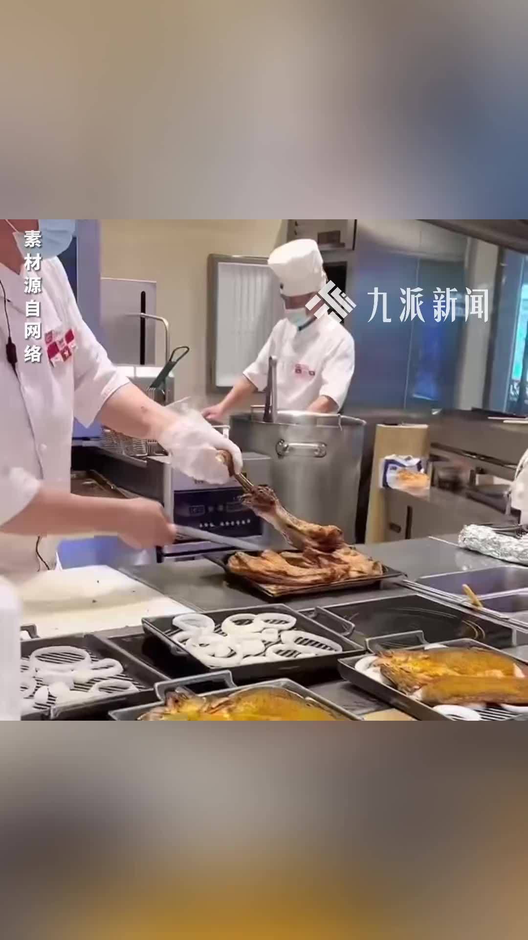 西贝致歉称10月1日前会完成9项调整，门店：已收到通知，采购了新鲜的西兰花