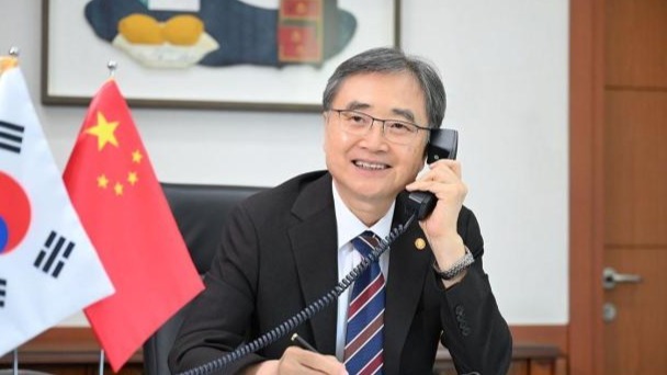 学者：韩国外长访华体现改善关系意愿