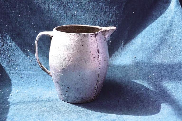 日机残骸所制舀子