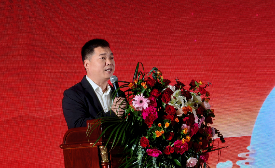 河南仰韶酒业集团党委副书记、营销公司总经理郝惠锋致辞